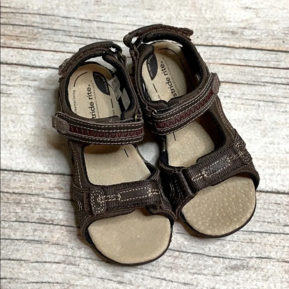 NEW STRIDE RITE boys sandals